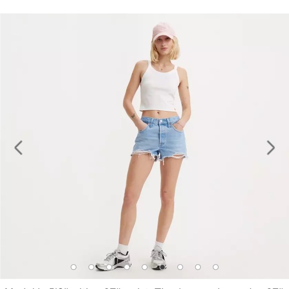 Levi’s 501 Shorts - Picture 4 of 5